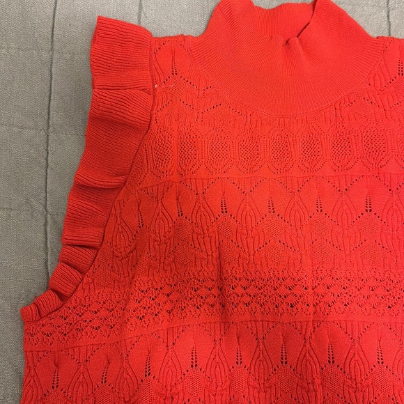 Crotchet mock neck knitted sweater vest - Picture 2 of 4